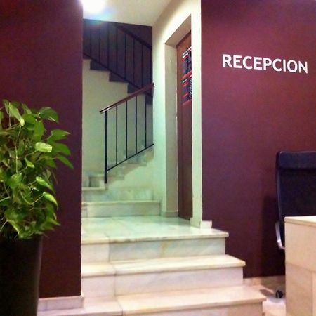 Hostal Carlos I La Línea de la Concepción 外观 照片